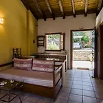 Adamantia S2 Apartment Gaios