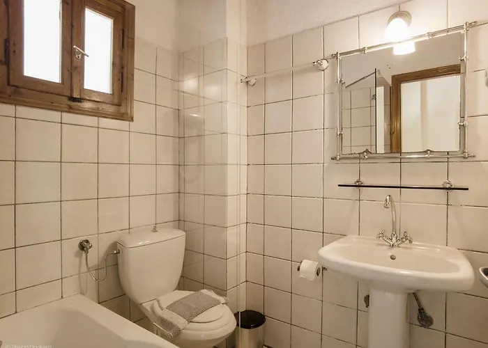 Adamantia S2 アパート *